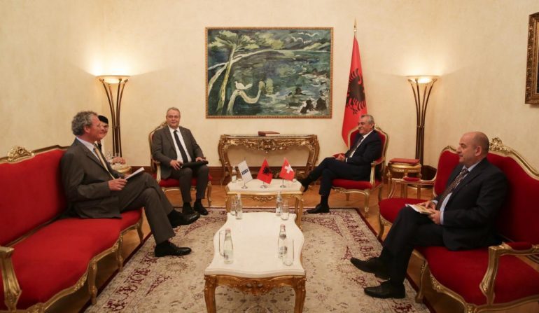 TAKON AMBASADORËT E OSBE-SË DHE TË ZVICRËS/ Ruçi: Reforma Zgjedhore brenda këtij sesioni parlamentar