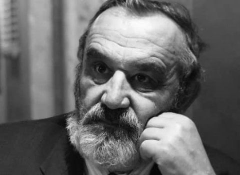 U NDA NGA JETA NË MOSHËN 71-VJEÇARE/ Rama i jep lamtumirën e fundit Moikom Zeqos (FOTO)