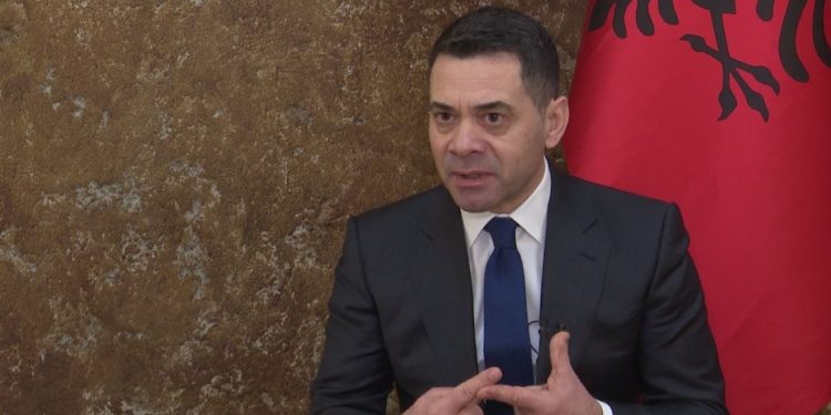 RAPORTI I BANKËS BOTËRORE/ Ahmetaj: Paralajmëroi rizhytjen në varfëri si ajo e 2012-ës, ne jemi të përgatitur ndryshe nga qeveria e atëhershme