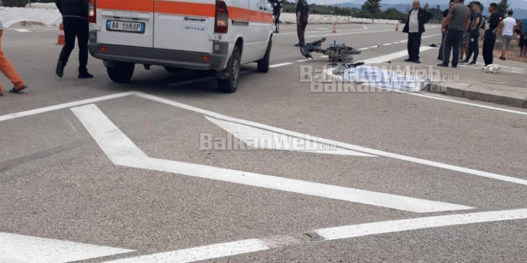 E RËNDË/ Përplasen dy makina në Përrenjas-Pogradec, humb jetën një grua