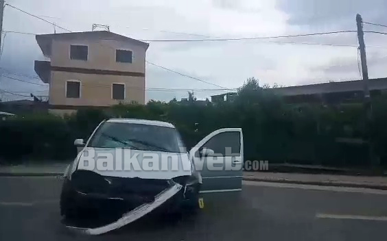 AKSIDENT NË DURRËS/ Shoferi përplas këmbësoren pranë Urës së Dajlanit