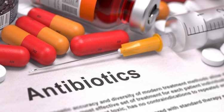 KORONAVIRUSI/ Paralajmërimi i OBSH: Përdorimi i tepërt i antibiotikëve anti-COVID, do të shkaktojë më shumë vdekje