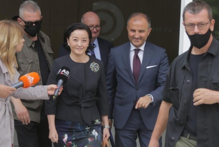 “ZGJEDHORJA”/ Përfundon takimi i përfaqësuesve të Këshillit Politik me ambasadoren e SHBA Yuri Kim