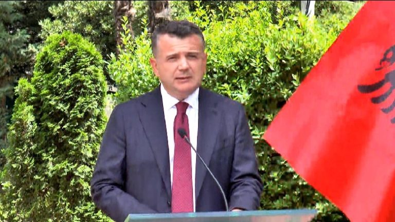 OPINIONET E VENECIAS/ Balla “thumbon” Metën: Mos të lexohen si ndonjë tifozë i kategorisë së tretë…