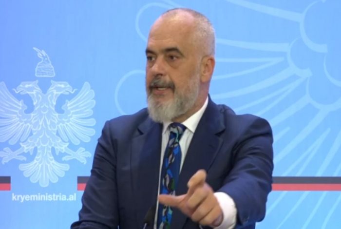 “OLIGARKËT PO PAGUAJNË MË SHUMË TAKSA…”/ Rama: Ah shyqyr që e konfirmuat, mos u merrni me ata që thonë 7×7=42 (BATUTAT me gazetarin)