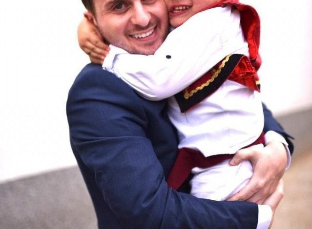 SHQIPTARËT E LUGINËS ME 4 DEPUTETË NË SERBI/ Gent Cakaj i emocionuar poston FOTON e veçantë