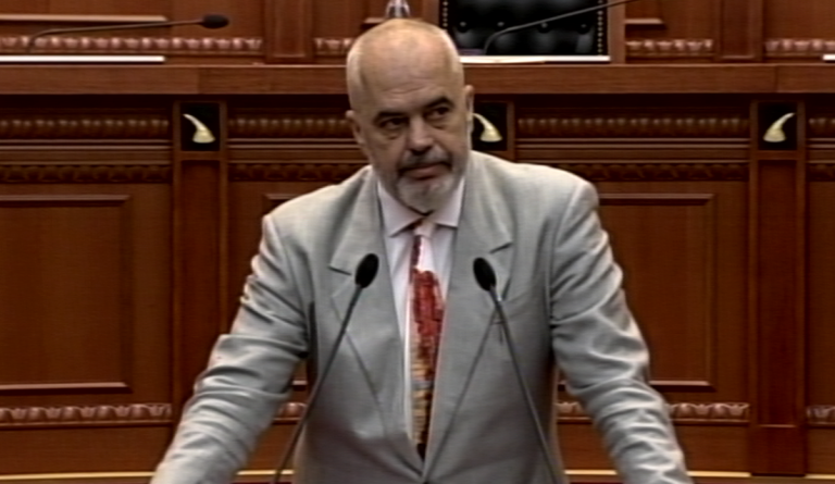 NGA FOLTORJA E KUVENDIT I KTHEHET DEPUTETIT TË OPOZITËS/ Rama: Zgjatimi i një falange që ka marrë peng debatin publik, PS është sulmuar në…