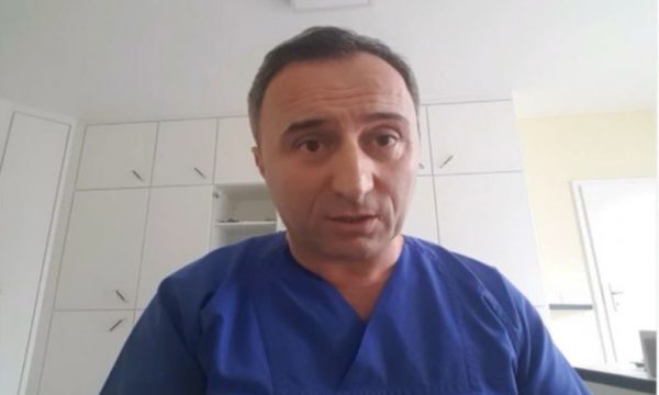 “COVID-19 ËSHTË AKOMA MES NESH”/ Mjeku: Nuk duhen nënvlerësuar masat mbrojtëse…