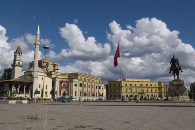 “REFORMA ZGJEDHORE DO E SJELLË SHQIPËRINË NJË HAP AFËR BE”/ PPE: Zgjedhje lokale e parlamentare në një ditë…