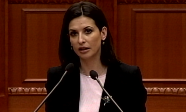 “REFORMA NË DREJTËSI E RREZIKUAR”/ Gjonaj: Nëse s’ngrihet Gjykata Kushtetuese humbasim të gjithë…
