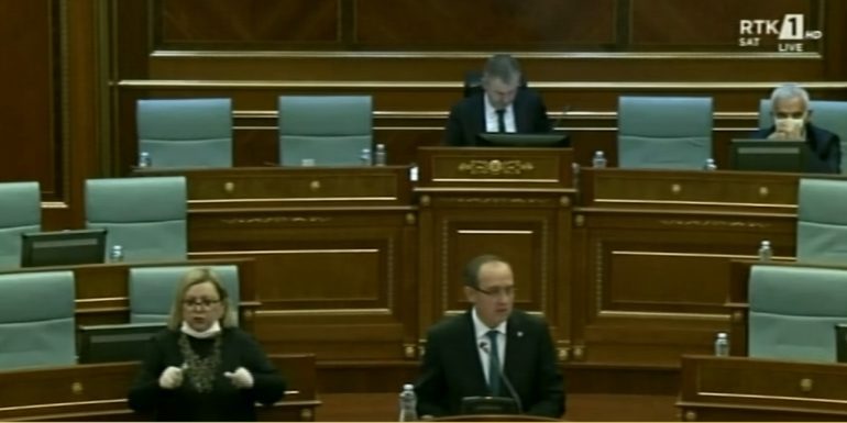 KOSOVË/ Avdullah Hoti jep premtimin si kryeministër i ardhshëm: Nuk lejoj shkëmbimin e territoreve