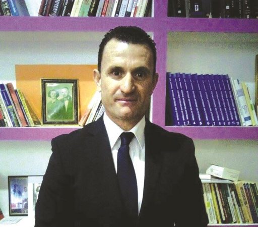 NDODH NË VLORË/ Dy persona dhunojnë avokatin e njohur, Kujtim Cakrani