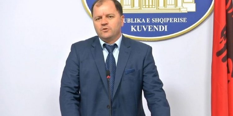 “NDRYSHIMIN DO E SJELLË VEÇ DYSHJA KRYEMADHI-BASHA”/ Lefter Maliqi “shpërthen” ndaj Ramës: Nuk fiton dot më se ne jemi të bashkuar, të ka ikur koha dhe ke marrë fund fare