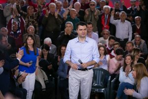 SKANDALI I HETUAR NGA DREJTËSIA ITALIANE/ Ja si i përdorte Basha fake news-et e Metës për të goditur qeverinë Rama nga çadra e protestës