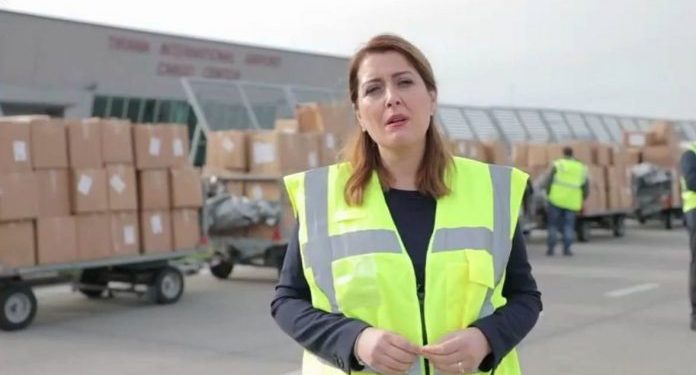 LAJM I MIRË/ Mbërrijnë 8 ton materiale për stafet mjekësore, Manastirliu: Më shumë garanci dhe siguri për mjekët