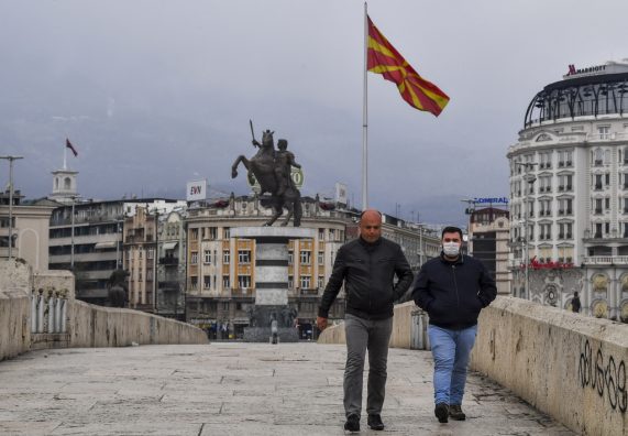 REKORD I RI NË MAQEDONINË E VERIUT/ 177 të infektuar dhe 2 viktima nga COVID-19 në 24 orët e fundit