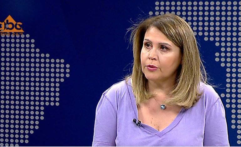 RRITET NUMRI I TË SHTRUARVE NË SPITAL/ Mjekja tregon si po përballohet situata te Infektivi