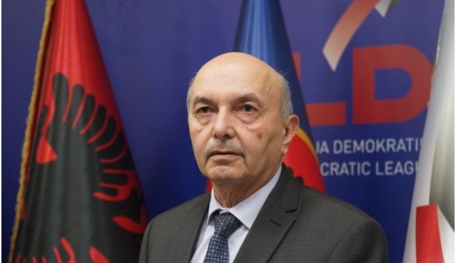 SULMON DY ANALISTËT E HUAJ/ Isa Mustafa: Nuk shkohet në dialog me logjikën e tyre