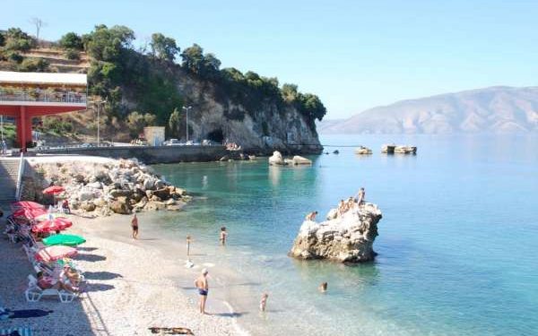 “S’KEMI AKOMA NJË LISTË TË KUQE”/ Klosi flet për turizmin pas koronavirusit: Brenda dy javëve priten turistët e parë