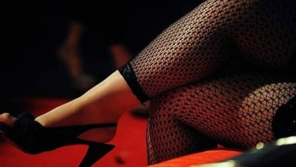 E PLOTË/ Zbardhen përgjimet e grupit të prostitucionit në Rrogozhinë: Sa shkon për një treshe? Dua të…