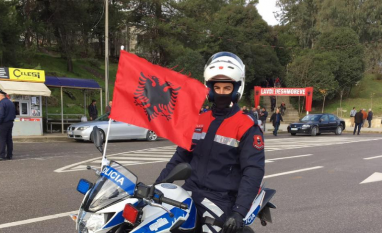 DJALI TENTOI TË VRISTE NËNËN/ Ja kush është polici hero nga Gjirokastra që i doli para për ta shpëtuar por u plagos vetë (FOTO)