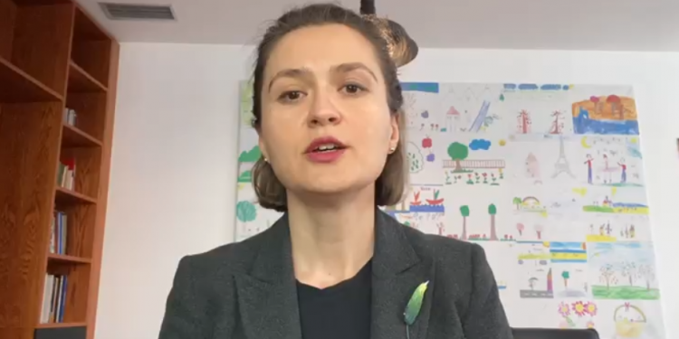 DEBATI PËR PROVIMET E MATURËS/ Besa Shahini i përgjigjet pedagogëve: Kanë frikë nga kërkesat e kohës, po refuzojnë kokëfortësisht modernizimin