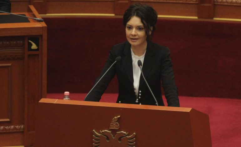 “S’BËJMË KOMPROMISE PËR REFORMËN NË DREJTËSI”/ Spiropali: Po e realizojmë dhe kur hidhni bojë e miell, kemi pasur ngërç vetëm luftën…