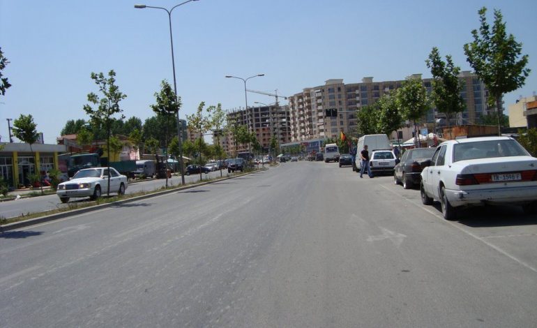 DËRGOHET NË SPITAL VAJZA E RE NË TIRANË/ Policia jep detajet: U përplas nga…