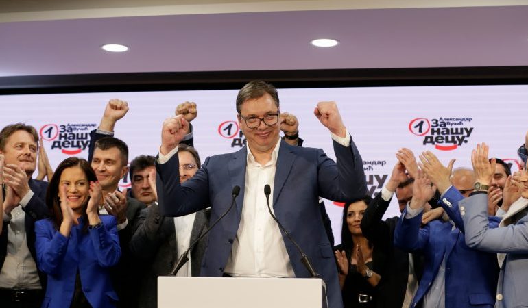 ZGJEDHJET NË SERBI/ Pse i ka tërbuar në Tiranë, fitorja e Aleksandër Vuçiç në Beograd?!