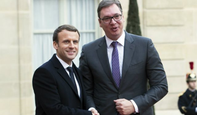 TAKIMI I WASHINGTON/ Vuçiç merr Macron në telefon