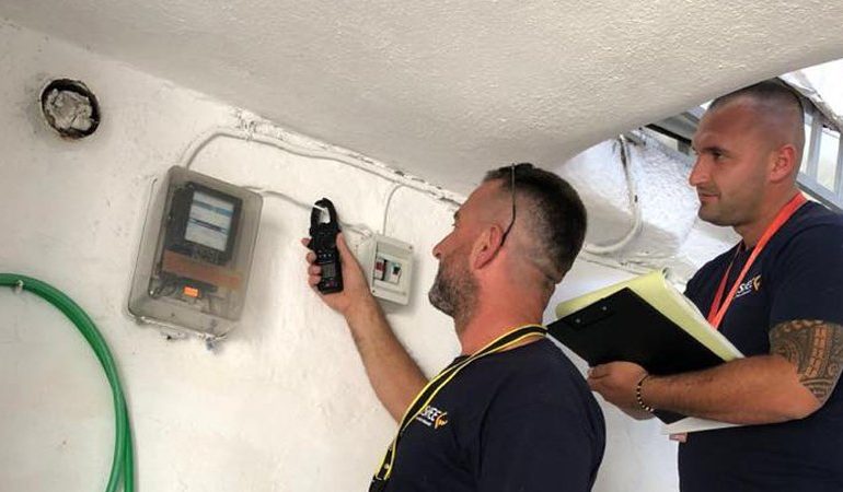VIDHNIN ENERGJI ELEKTRIKE/ Procedohen 51 abonentë, gjysma në Shkodër dhe Durrës