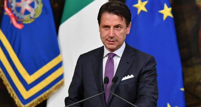 SITUATA E COVID-19/ U denoncua nga familjarët e viktimave, kryeministri i Italisë merret tre orë në pyetje nga prokuroria