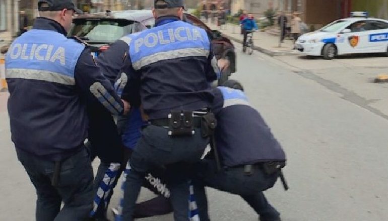 PRANGOSEN 4 PERSONA/ Mes tyre edhe 19-vjeçari që aksidentoi të miturin në Tiranë. Policia jep detajet