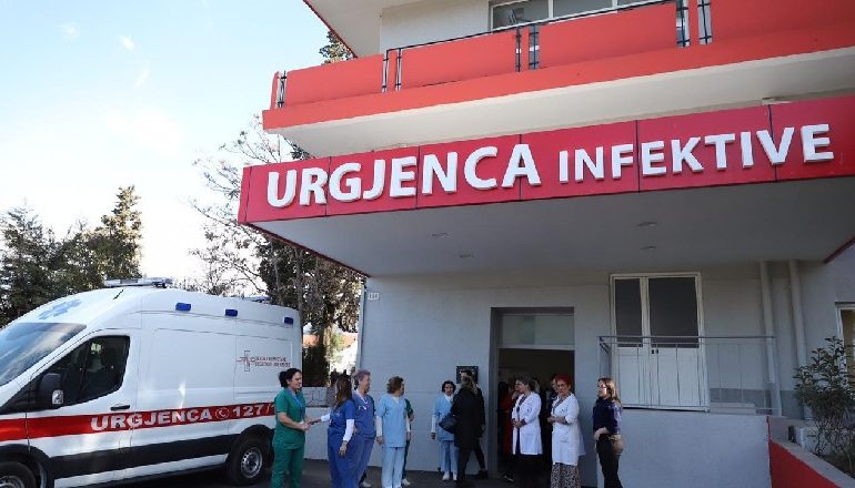 NDËRRON JETË TEK INFEKTIVI/ 57-vjeçari bëhet viktima e parë nga koronavirusi në Kukës
