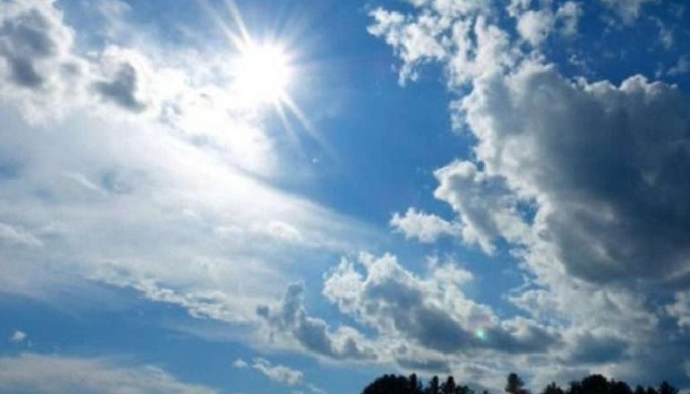 E DIELA NIS ME KTHJELLIME, POR ME RREBESHE SHIU NË DISA ZONA/ Ja parashikimi i motit për sot