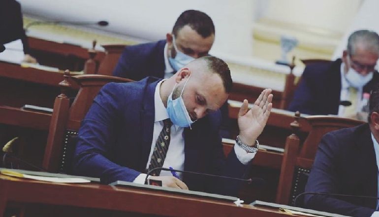 SAPO U HAPËN LISTAT/ Deputeti opozitar zbulon emrin e partisë së re: Lëvizja Demokratike Shqiptare, forca e ndryshimit