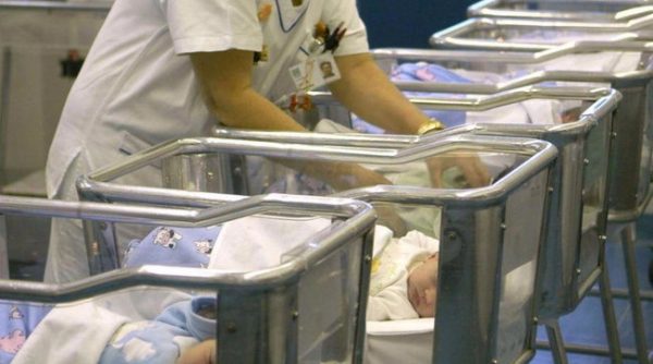 NDODH MREKULLIA/ Lindi vetëm 580 gram dhe me COVID-19, foshnja në Peru shërohet nga virusi