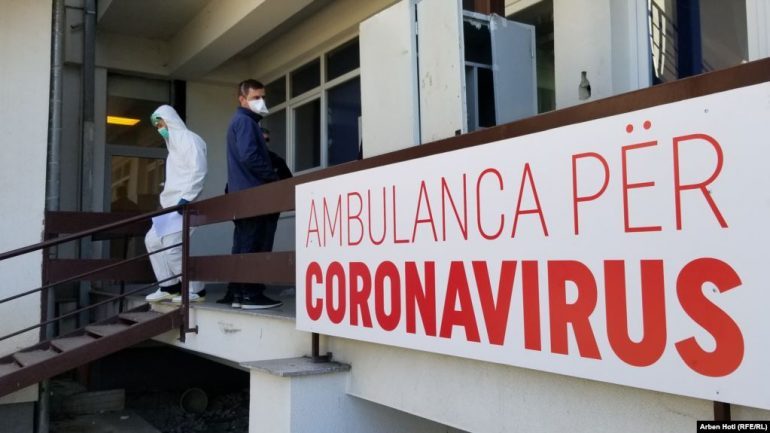 KORONAVIRUSI/ Sërish rritje rastesh me COVID-19 në Kosovë. 216 në 24 orët e fundit, vetëm 40 të shëruar