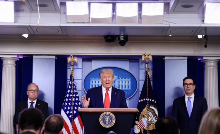 SHBA/ Trump thotë se “fashizmi po sulmon” vlerat dhe historinë amerikane