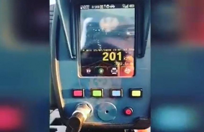 “SHPEJTËSIA VRET JETË”/ “Çmenduri” në Fier-Vlorë, radari kap mat “pilotët” e rrugës, gara…