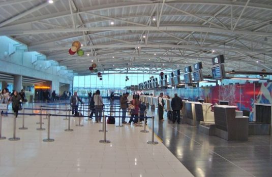 SHQIPTARI IDENTIFIKOHET ME COVID NË QIPRO/ Mediat japin alarmin: Shqipëria, vend i kategorisë C
