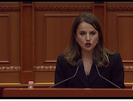 HAPJA E LISTAVE/ Hajdari: Sot fituan qytetarët, kanë të drejtë të zgjedhin njerëzit punëtorë, jo lëpirës ndaj kryetarëve…