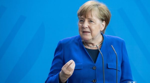 “KA PËRPARIM NË BISEDIME…”/ Merkel: BE-ja dhe Britania kanë bërë përparim “shumë të kufizuar” në negociata
