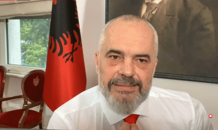 REPLIKAT/ Rama-qytetarit: Kombin shqiptar nderoje duke mësuar të shkruash gjuhën e nënës! Fjalët dhe veprat i kam bashkë…