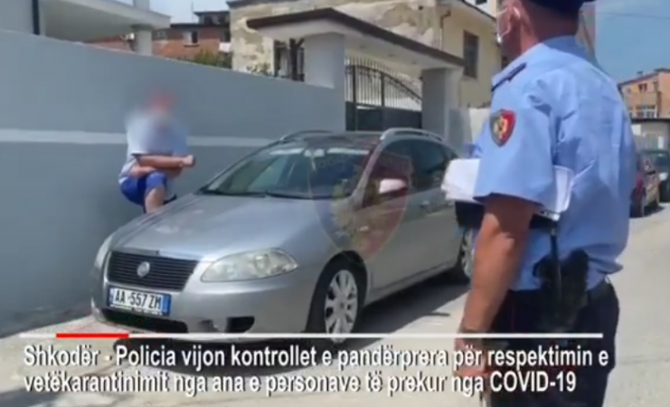 KORONAVIRUSI/ Të prekur me COVID-19 të izoluar në banesa, shihni si bën policia verifikimet në terren (VIDEO)