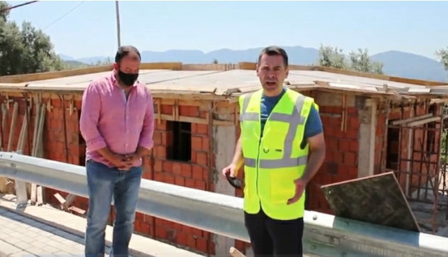RINDËRTIMI/ Ahmetaj në Farkë: Janë shpërndarë 7.6 miliardë lekë, sot mbyllet procesi kontraktues për 677 njësi…