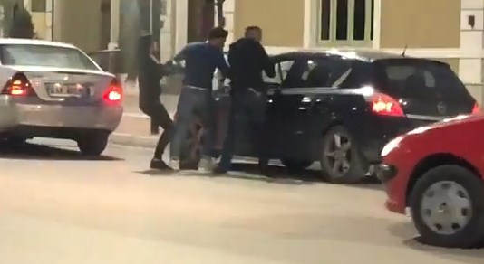 NDODH NË FIER/ Dy burra rrahin keq një tjetër, 40 vjeçari përfundon te Trauma në gjendje të rëndë