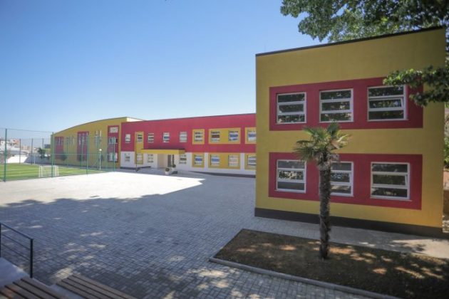 MBI 90% E STUDENTËVE PËRFITOJNË NGA PAKTI I UNIVERSITETIT/ 38 shkolla të reja në Tiranë dhe 20 të tjera në qytetet e tjera