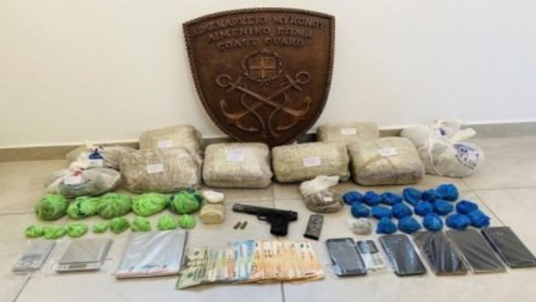 SEKUESTROHEN 7.2 KG KG KANABIS/ Shkatërrohet banda e drogës në Greqi, 5 shqiptarë në pranga