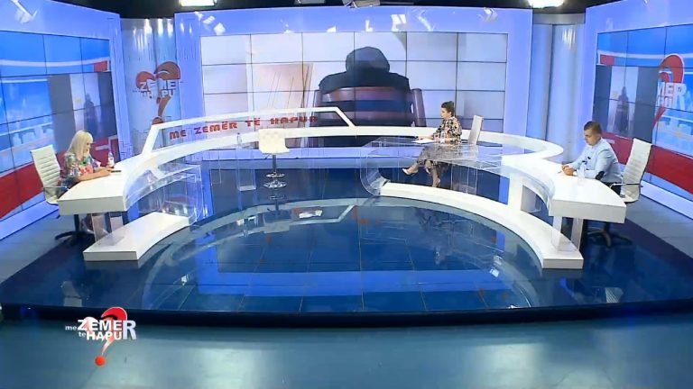 KALVARI I VUAJTJEVE TË SË RESË NGA DIBRA/ Jetime nga babai prej moshës 3 vjeçare e martesa e dështuar, familjarët: Është shtatzënë, vuan nga …